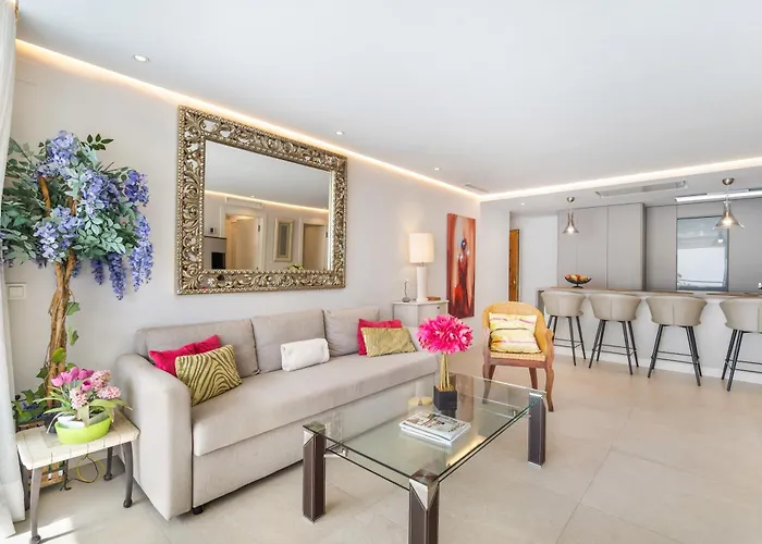 Elegant Beachside * Marbella