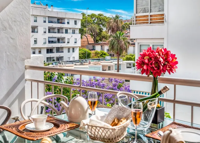 Elegant Beachside * Marbella