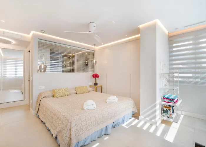 Elegant Beachside Appartement *
